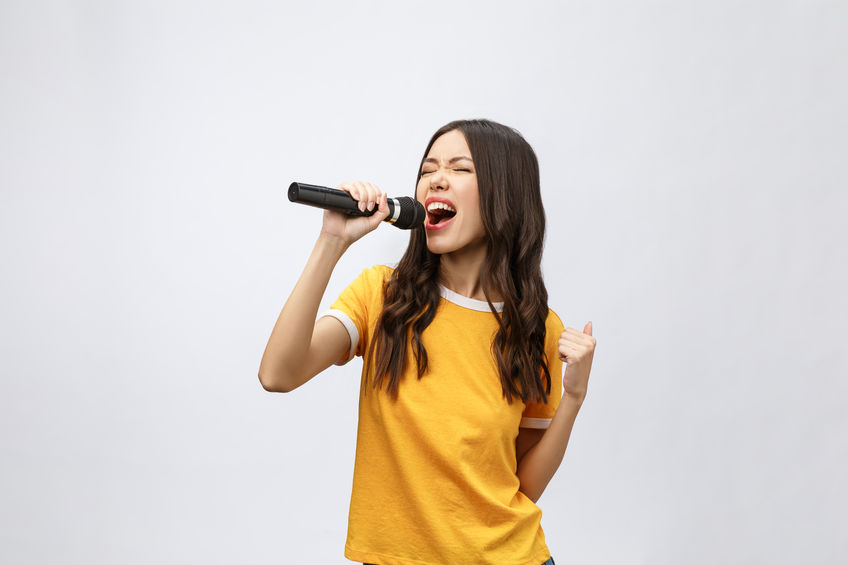 Où suivre des cours de chant en France ? Découvrez les options !